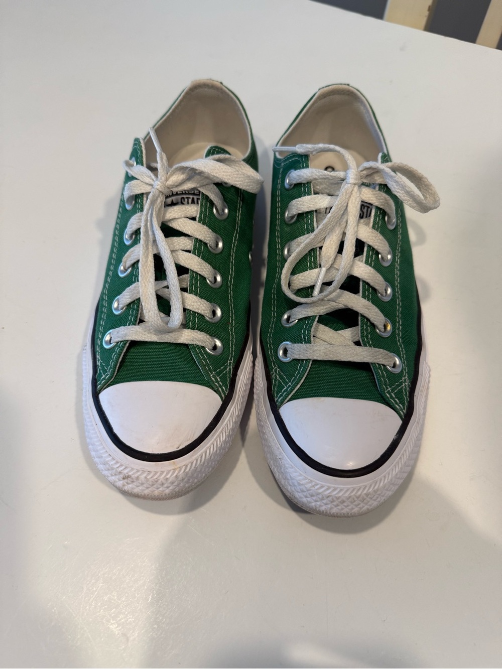 CONVERSE CLASSIC GREEN LOW PROFILE SNEAKERS SIZE 8.5 WOMENS